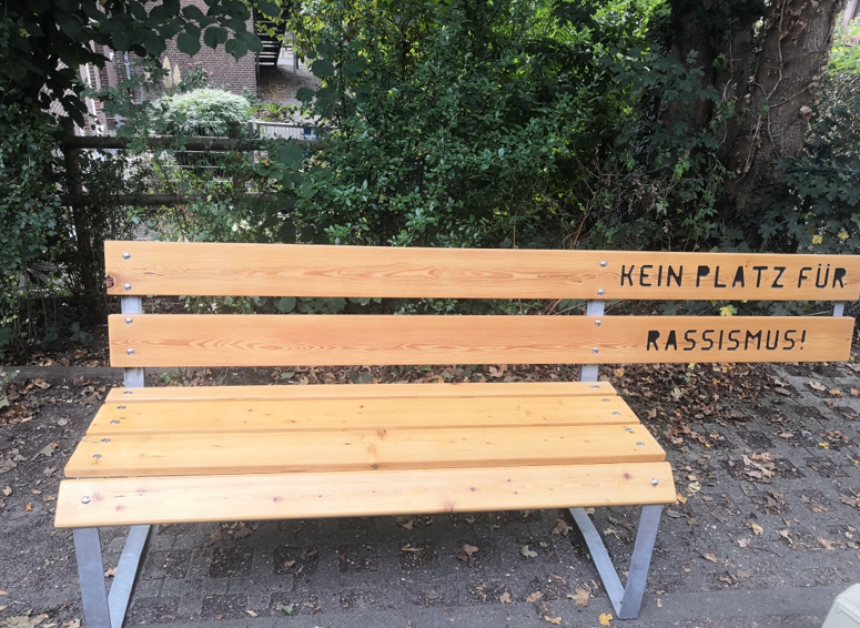 Bank - Kein Platz für Rassismus